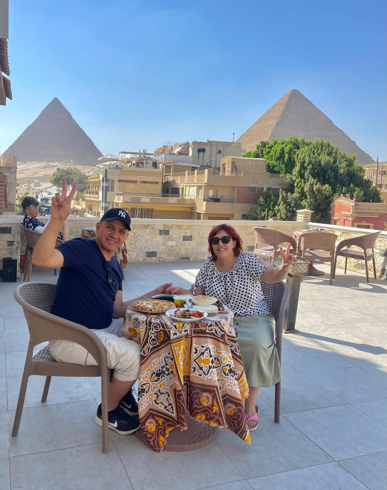 King Ali Pyramids View Inn Kafret el-Gabal Buitenkant foto
